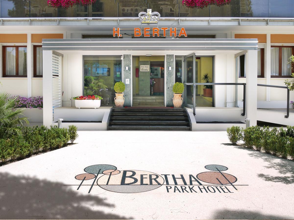 Hotel Bertha Fronte Mare Лидо-ди-Езоло Экстерьер фото